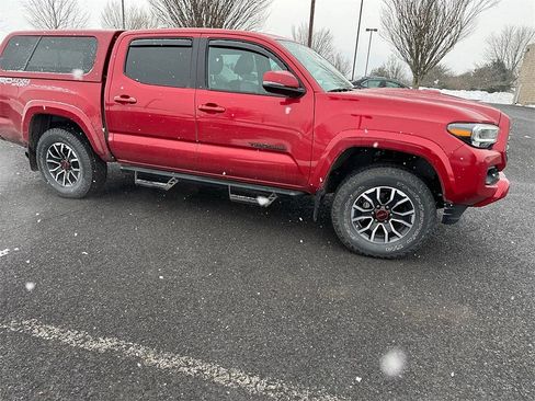 Used 2021 Toyota Tacoma TRD Sport w/ TRD Premium Sport Package image 1