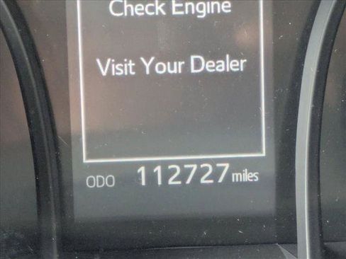 Used 2020 Toyota Camry SE FWD image 6