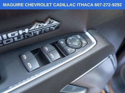 Used 2022 Chevrolet Silverado 1500 High Country w/ High Country Premium Package AWD/4WD image 24