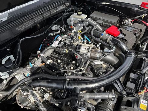 Used 2022 Ford Bronco Wildtrak AWD/4WD image 28
