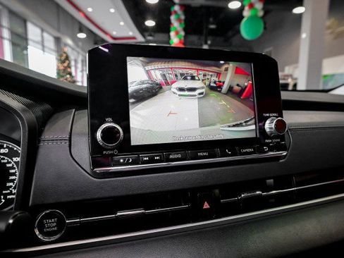 Used 2024 Mitsubishi Outlander ES image 33