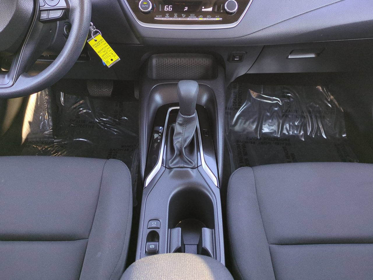 Used 2025 Toyota Corolla LE FWD image 18