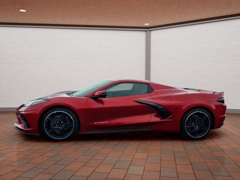 Used 2023 Chevrolet Corvette Stingray Convertible w/ Z51 Performance Package RWD image 5