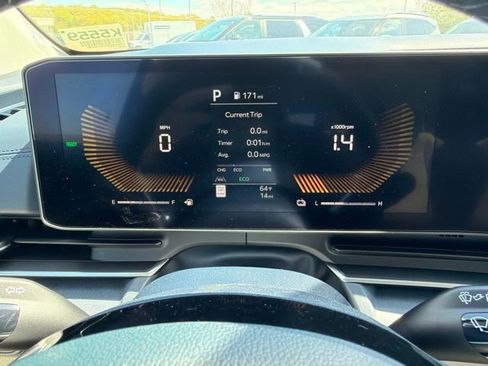 New 2026 Kia Carnival EX FWD image 16
