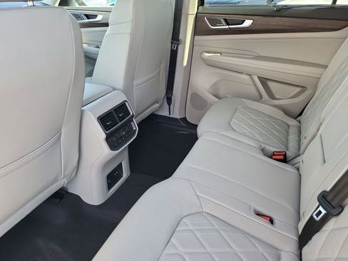 New 2026 Volkswagen Atlas SEL Premium R-Line AWD/4WD image 13