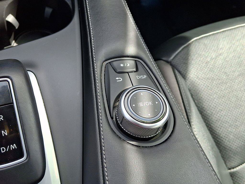 Used 2023 INFINITI QX50 Luxe AWD/4WD image 26