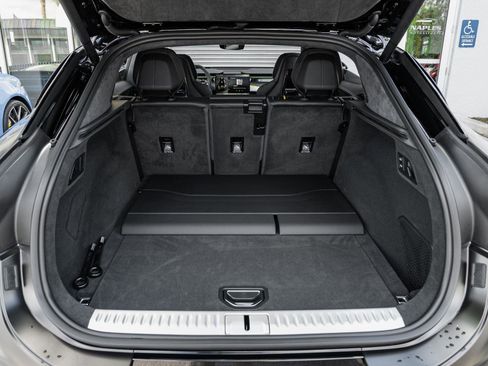 New 2025 Lotus Eletre image 30