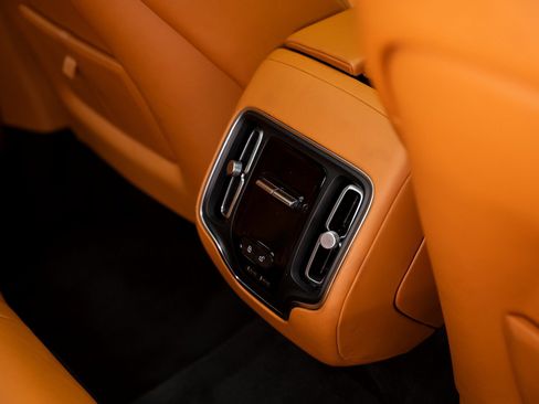 Used 2021 Aston Martin DBX image 67