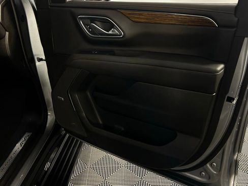 Used 2024 Chevrolet Tahoe High Country w/ Premium Package AWD/4WD image 31