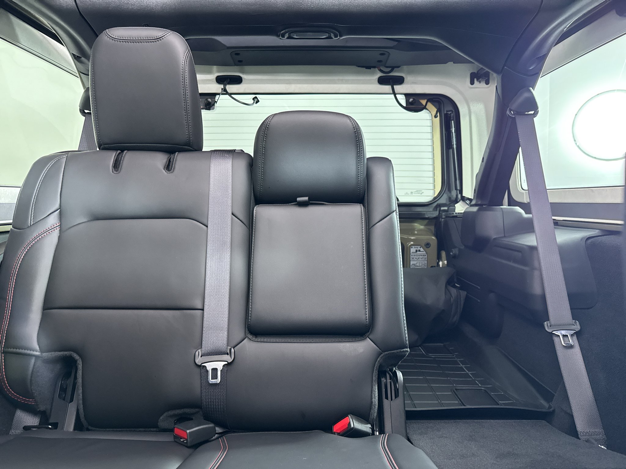 Used 2026 Jeep Wrangler Unlimited Rubicon 392 w/ Quick Order Package 27X Moab AWD/4WD image 10