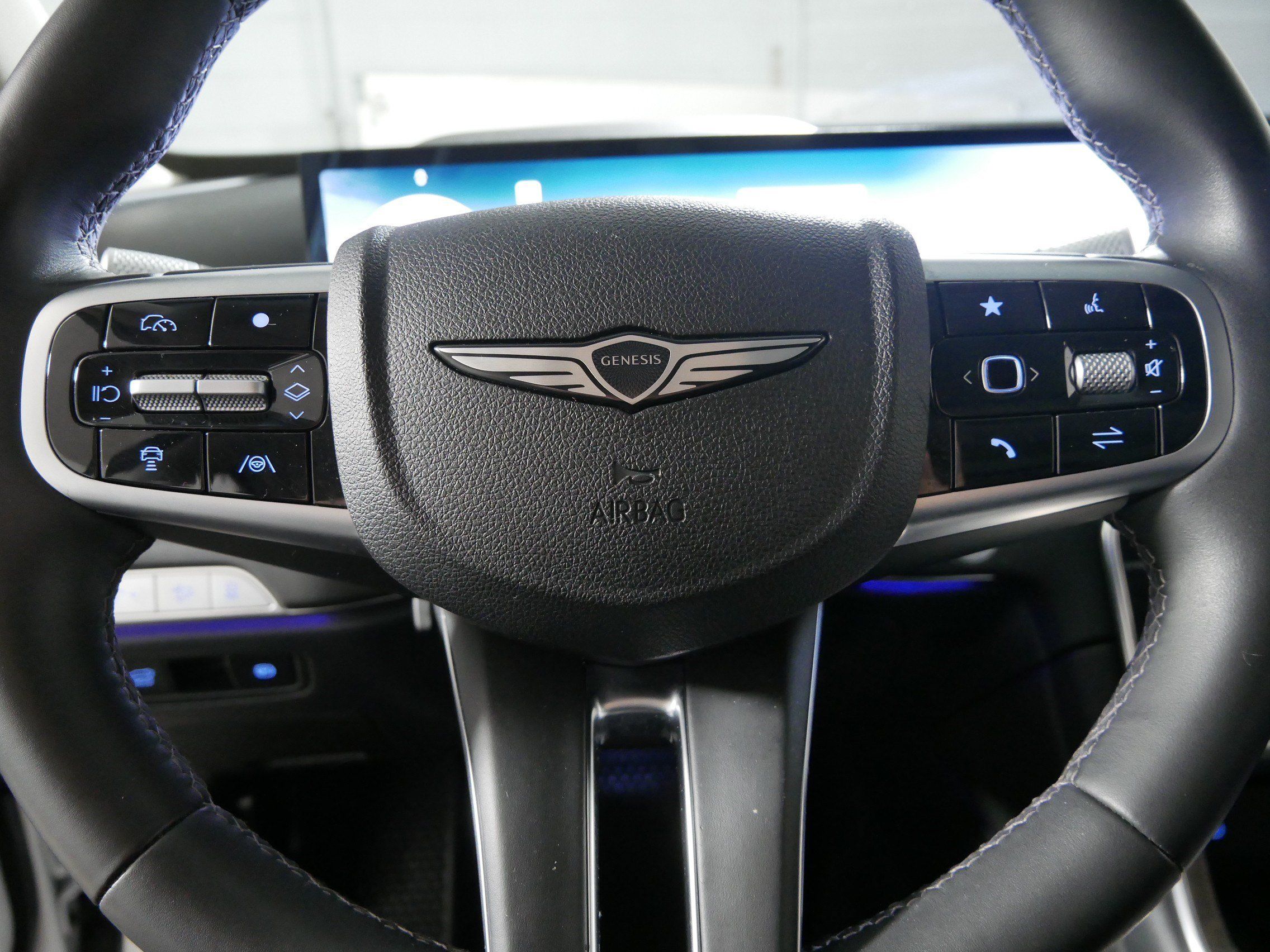Used 2025 Genesis GV80 2.5T Select AWD/4WD image 25