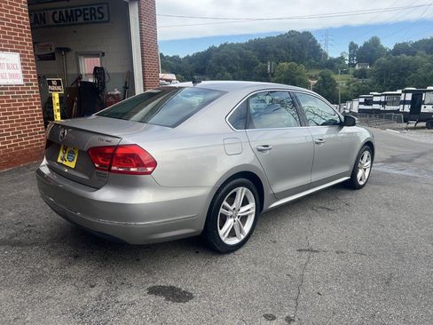 Used 2014 Volkswagen Passat TDI SEL Premium FWD image 3