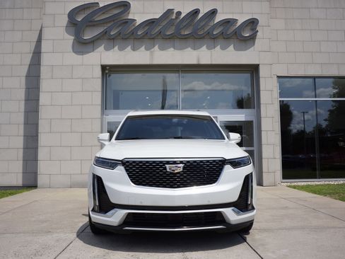 Used 2025 Cadillac XT6 Premium Luxury w/ Platinum Package image 13