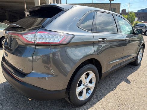 Used 2017 Ford Edge SE AWD/4WD image 3