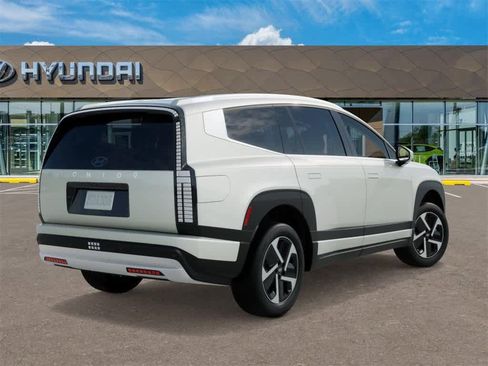 New 2026 Hyundai Ioniq 9 S image 4