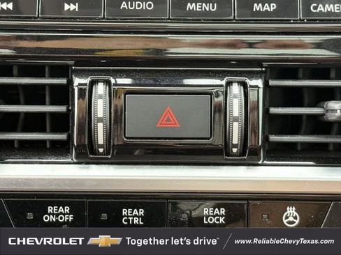 Used 2022 Nissan Pathfinder Platinum w/ Cargo Package FWD image 26