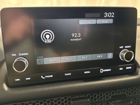 Used 2025 Honda HR-V Sport image 21