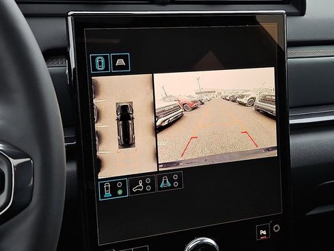 New 2026 GMC Terrain AT4 w/ Technology Package II AWD/4WD image 15