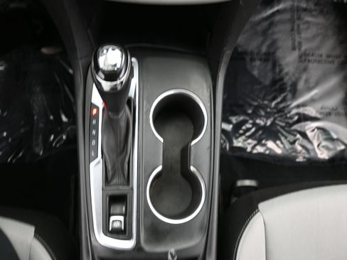 Used 2019 Chevrolet Equinox LT w/ Sun & Navigation Package FWD image 21