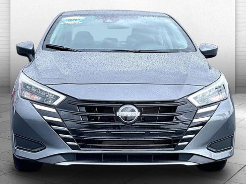 Used 2025 Nissan Versa SV FWD image 2