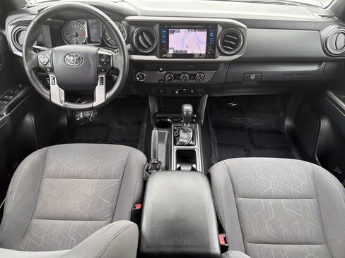 Used 2019 Toyota Tacoma TRD Sport RWD image 28