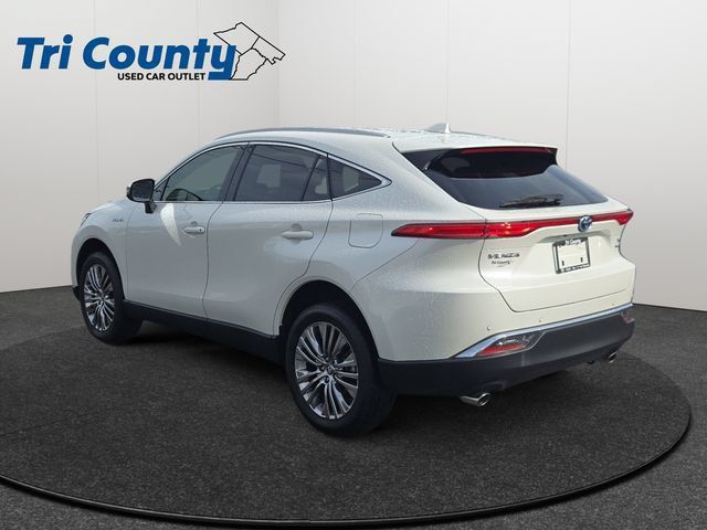 Certified 2021 Toyota Venza XLE w/ Softex Package AWD/4WD image 6