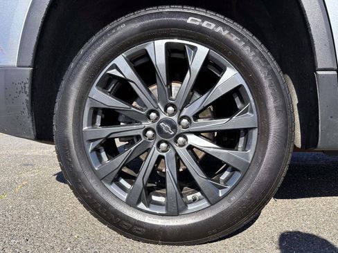 Used 2023 Chevrolet Traverse RS AWD/4WD image 5