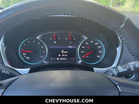 Used 2020 Chevrolet Traverse LT FWD image 17
