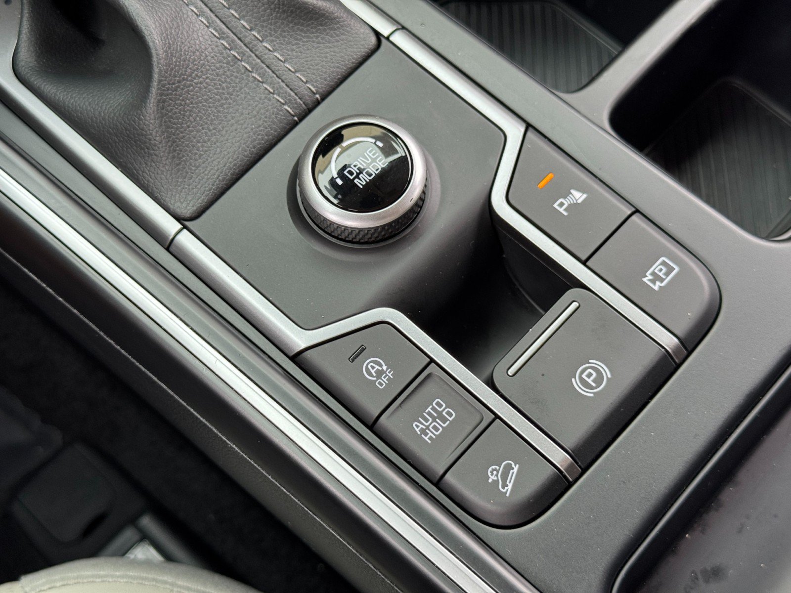 Used 2025 Kia Sorento EX w/ Panoramic Sunroof Package FWD image 35