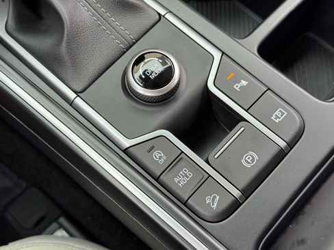 Used 2025 Kia Sorento EX w/ Panoramic Sunroof Package FWD image 35