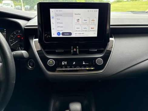 Used 2024 Toyota Corolla LE w/ LE Convenience Package FWD image 26
