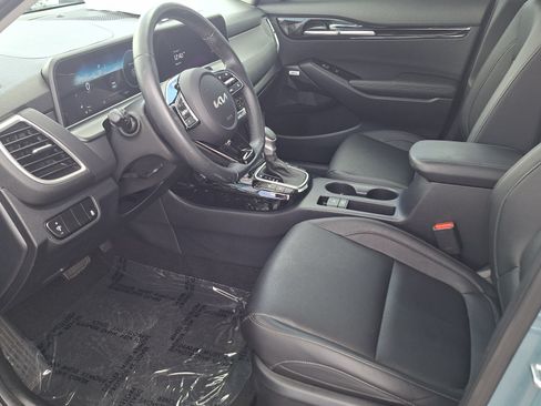 Used 2024 Kia Seltos SX AWD/4WD image 9
