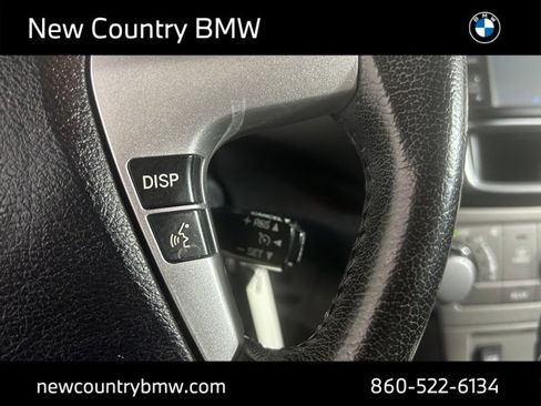 Used 2013 Toyota Highlander SE image 14