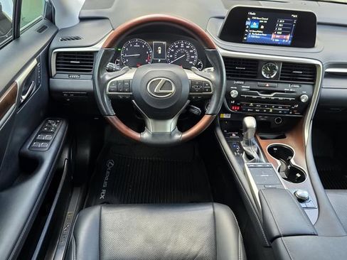 Certified 2022 Lexus RX 350 FWD w/ Premium Package image 11