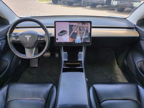 Used 2018 Tesla Model 3 RWD image 14
