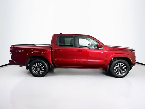 Used 2024 Nissan Frontier SL image 10