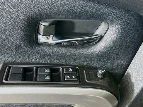 Used 2019 Nissan Titan SV AWD/4WD image 20