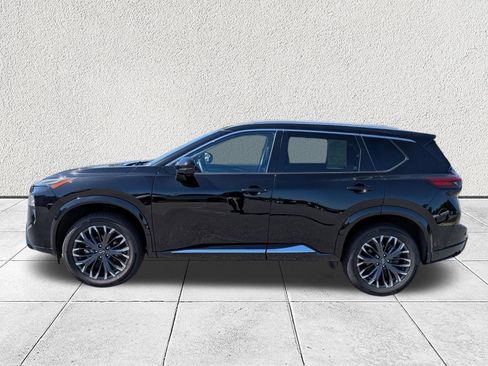 Used 2025 Nissan Rogue Platinum FWD image 6