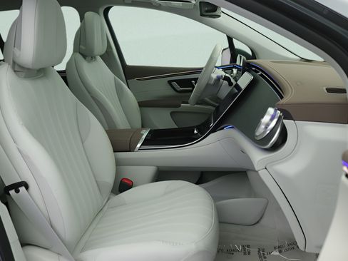 Certified 2023 Mercedes-Benz EQS 450+ SUV image 28
