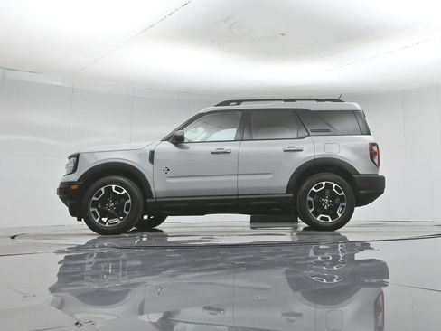 Certified 2023 Ford Bronco Sport Outer Banks w/ Tech Package AWD/4WD image 51