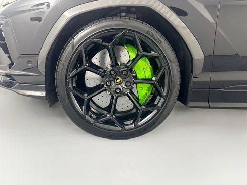 Used 2024 Lamborghini Urus Performante AWD/4WD image 33
