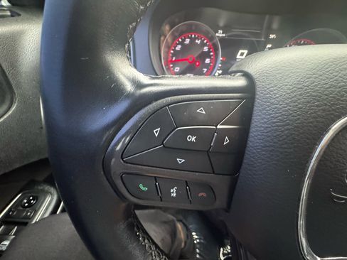 Used 2020 Dodge Charger SXT image 17