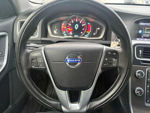 Used 2014 Volvo S60 T5 image 13