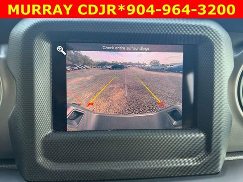 Used 2022 Jeep Gladiator Sport image 31