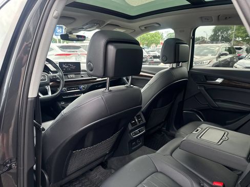 Used 2020 Audi Q5 2.0T Premium Plus w/ Premium Plus Package AWD/4WD image 37
