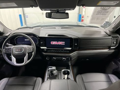 Used 2024 GMC Sierra 1500 SLT w/ SLT Convenience Package AWD/4WD image 10