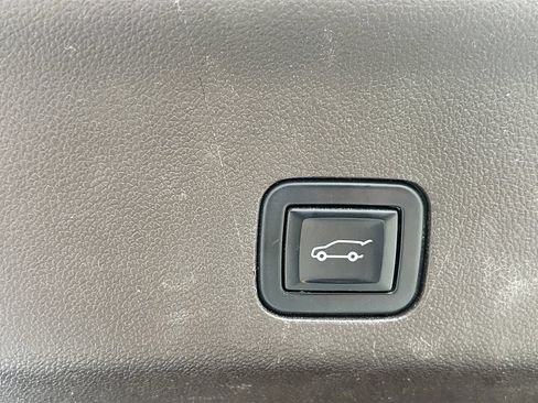 Used 2021 Cadillac Escalade Sport w/ Driver Assist Tech Package AWD/4WD image 15