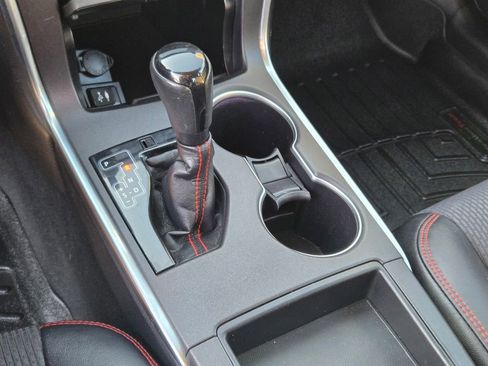 Used 2016 Toyota Camry SE w/ Protection Package (Q2) image 32