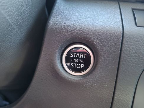 Certified 2025 Nissan Frontier SV w/ SV Convenience Package image 24