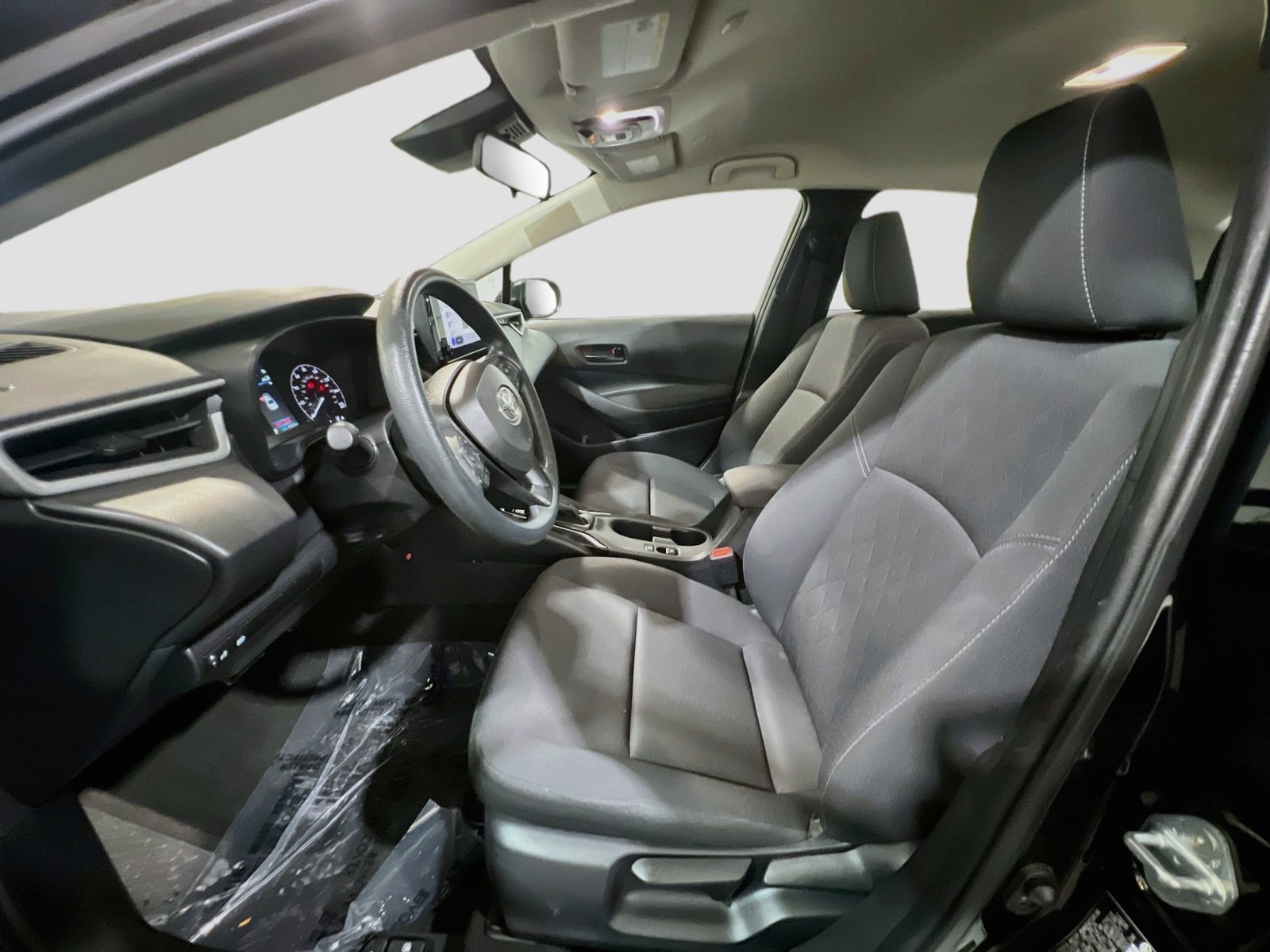 Used 2024 Toyota Corolla LE FWD image 14